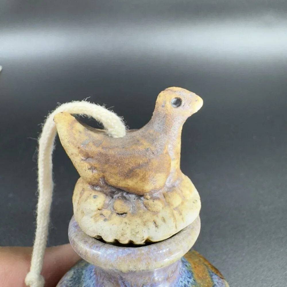 Hand‎ Made Pottery Oil Diffuser Bird Stopper Lid Stoneware Artist Signed Vintage
